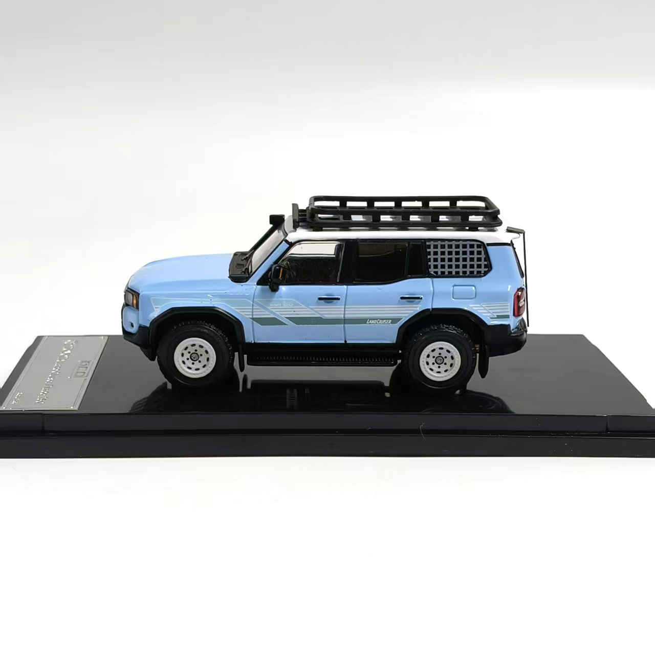 ダイキャスト DCM 1:64 スケール LC250 ヴィン - Vintage Collectible & Vintage Dolls のレビューと価格